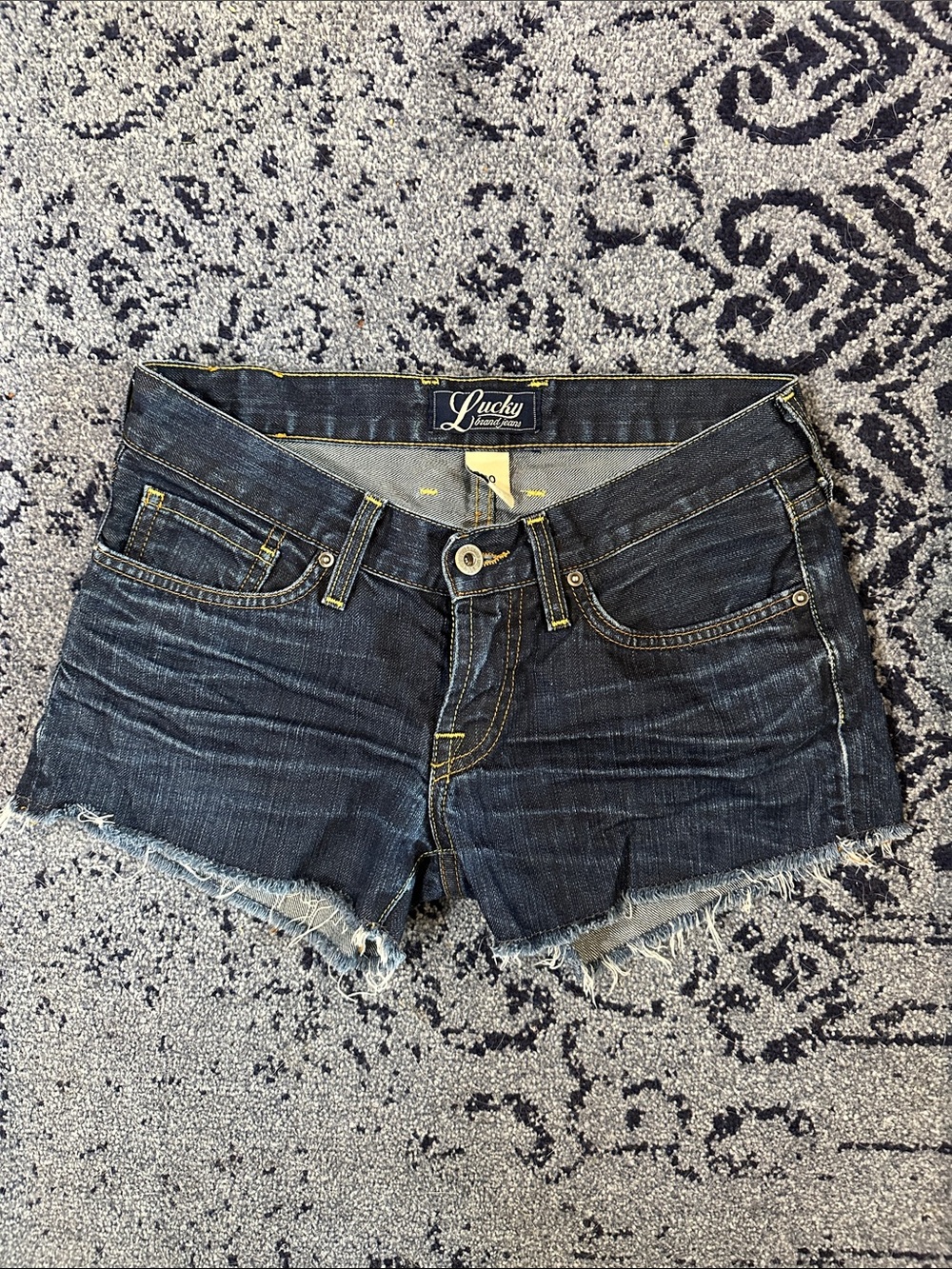 Women’s Lucky Brand Dark Indigo Distressed Denim Cutoff Shorts size 00 /24